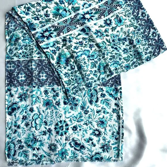 Vera Bradley scarf NWOT - Picture 1 of 6